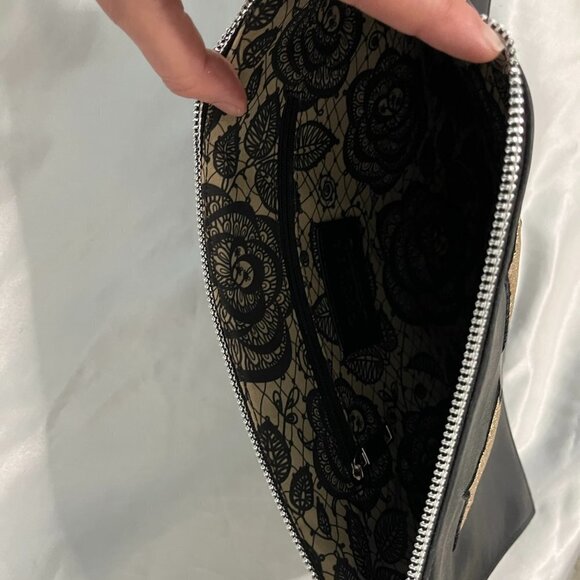 ⭐️ Carlos Santana black and gold large wristlet/ clutch - Picture 3 of 9